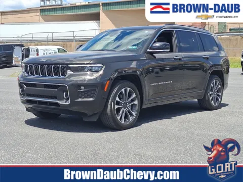 Green 2023 Jeep Grand Cherokee L Overland 4x4 for sale in Nazareth, PA