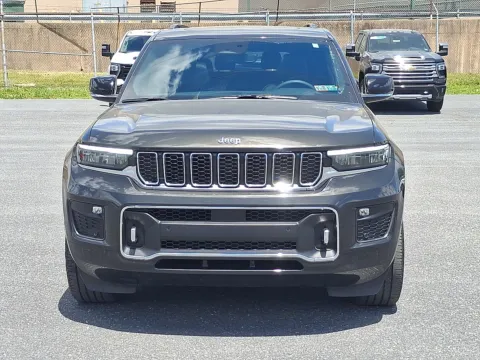 More photos of 2023 Jeep Grand Cherokee L Overland 4x4 at Brown Daub Chevrolet of Nazareth, PA