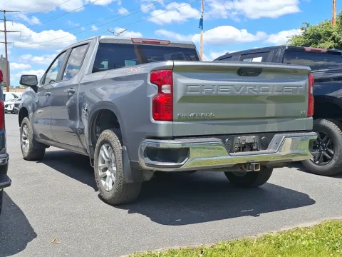 More photos of 2023 Chevrolet Silverado 1500 4WD Crew Cab Short Bed LT with 2FL at Brown Daub Chevrolet of Nazareth, PA