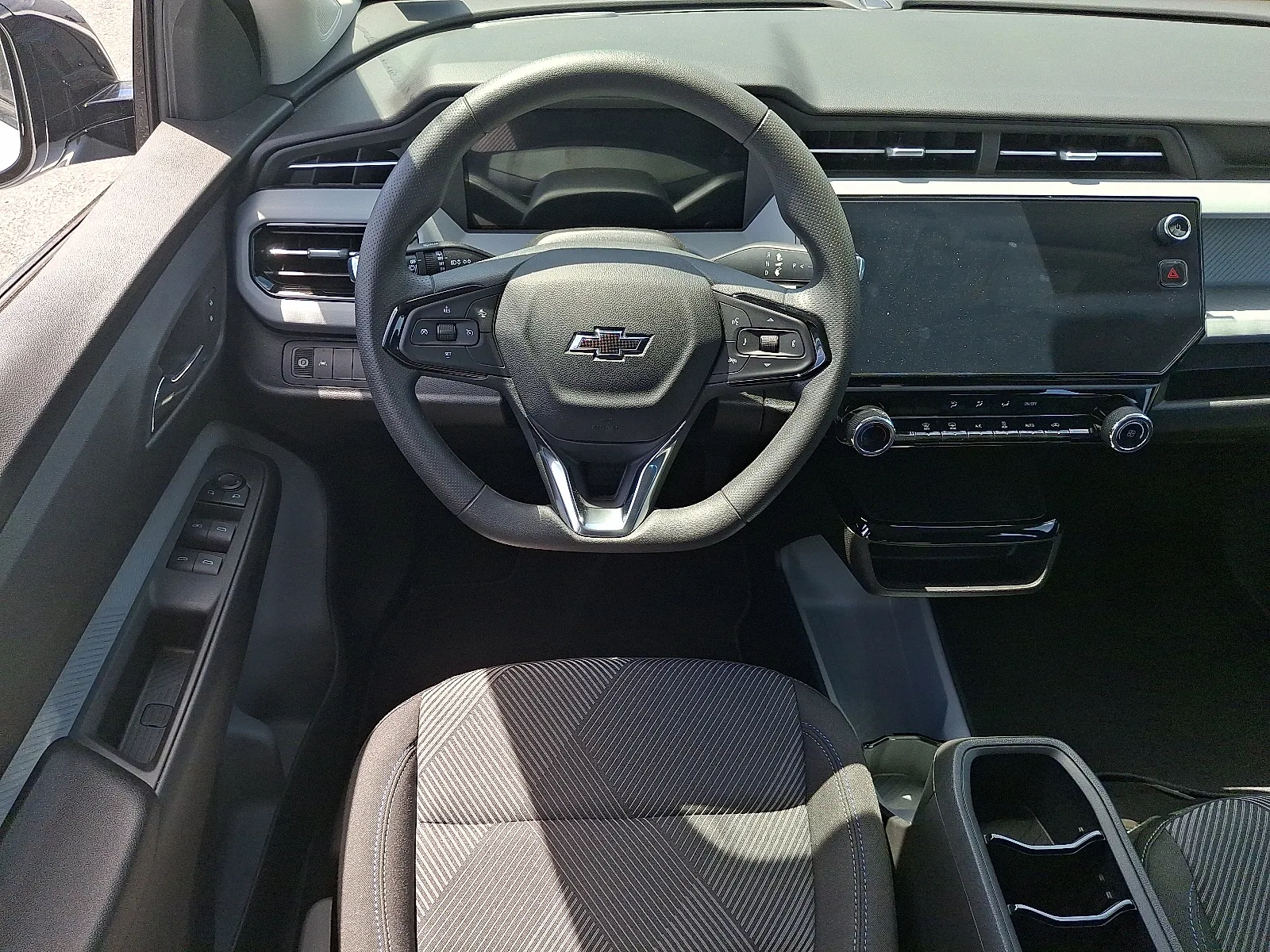 2027 Chevrolet Bolt LT - Photo 7