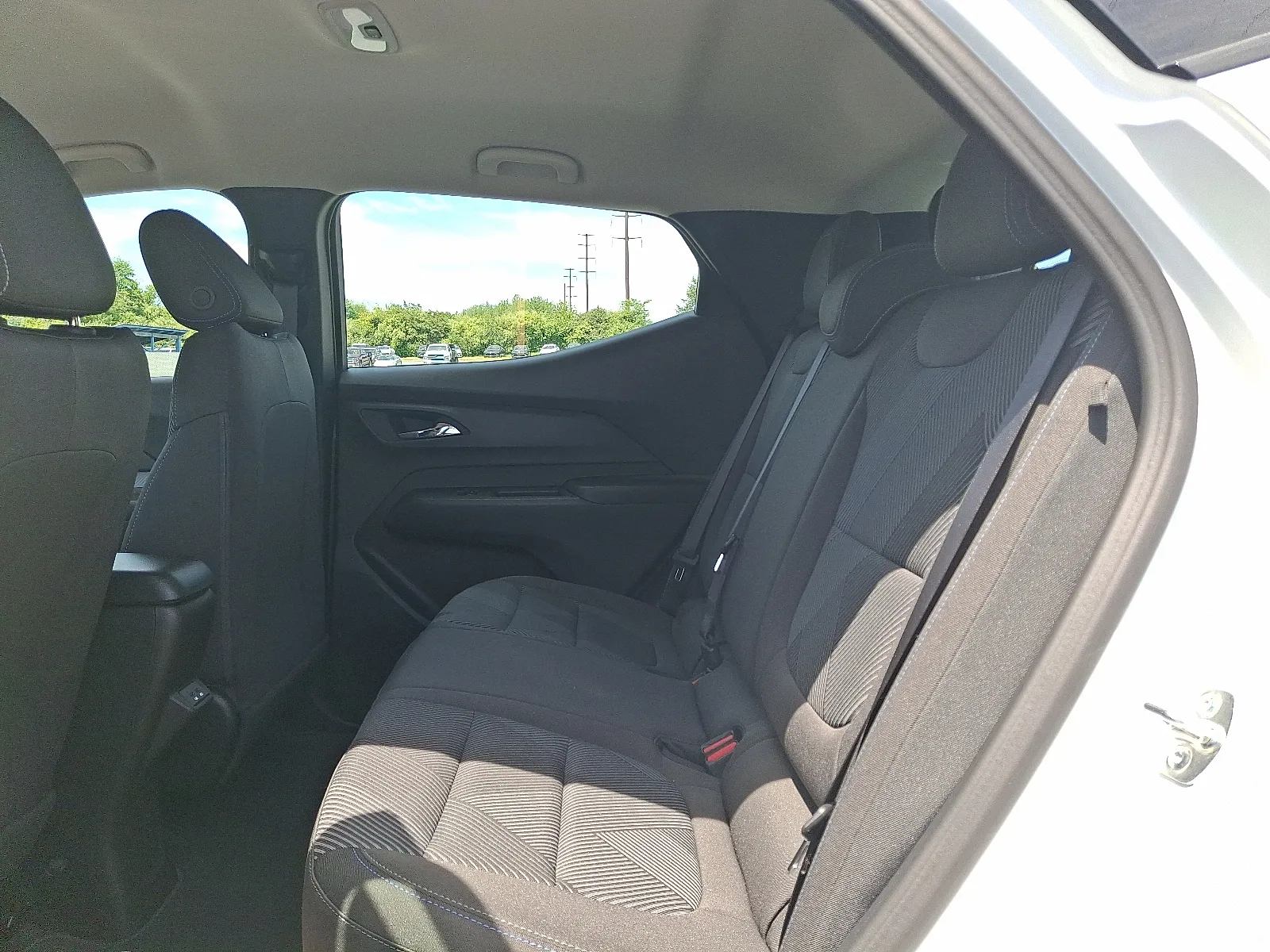 2027 Chevrolet Bolt LT - Photo 6