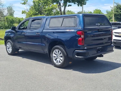 More photos of 2022 Chevrolet Silverado 1500 4WD Crew Cab Short Bed Custom at Brown Daub Chevrolet of Nazareth, PA