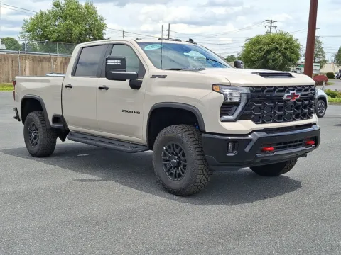More photos of 2026 Chevrolet Silverado 2500 HD Crew Cab, Standard Bed, XR2, 4WD at Brown Daub Chevrolet of Nazareth, PA