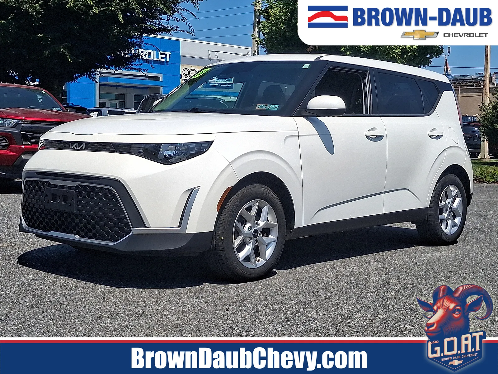 White 2024 Kia Soul LX for sale in Nazareth, PA