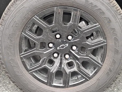More photos of 2026 Chevrolet Colorado WT, 4WD at Brown Daub Chevrolet of Nazareth, PA