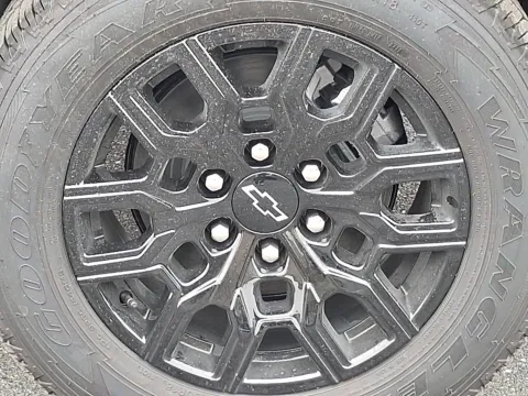 More photos of 2026 Chevrolet Colorado WT, 4WD at Brown Daub Chevrolet of Nazareth, PA
