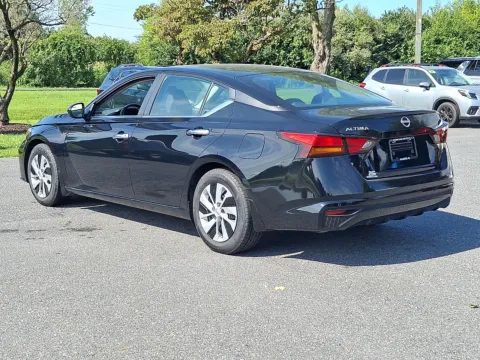 More photos of 2023 Nissan Altima S FWD at Brown Daub Chevrolet of Nazareth, PA