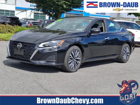 Black 2023 Nissan Altima SV Intelligent AWD for sale in Nazareth, PA