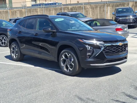More photos of 2026 Chevrolet Trax FWD LT at Brown Daub Chevrolet of Nazareth, PA