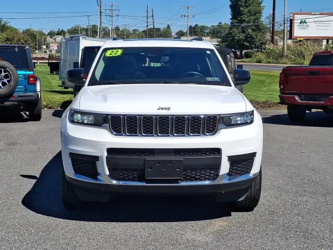 More photos of 2022 Jeep Grand Cherokee L Laredo 4x4 at Brown Daub Chevrolet of Nazareth, PA