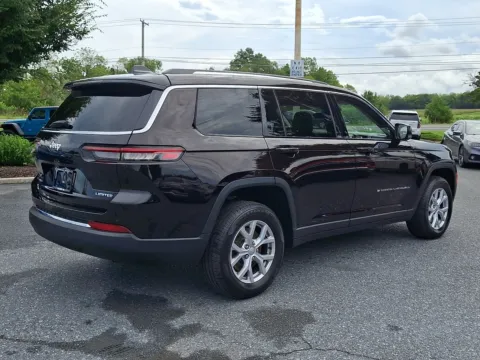 More photos of 2022 Jeep Grand Cherokee L Limited 4x4 at Brown Daub Chevrolet of Nazareth, PA
