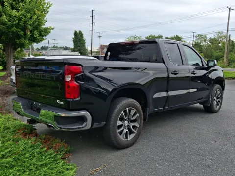 More photos of 2023 Chevrolet Silverado 1500 4WD Double Cab Standard Bed LT at Brown Daub Chevrolet of Nazareth, PA