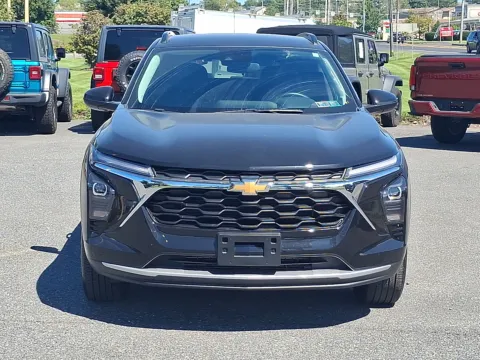 More photos of 2025 Chevrolet Trax FWD LT at Brown Daub Chevrolet of Nazareth, PA