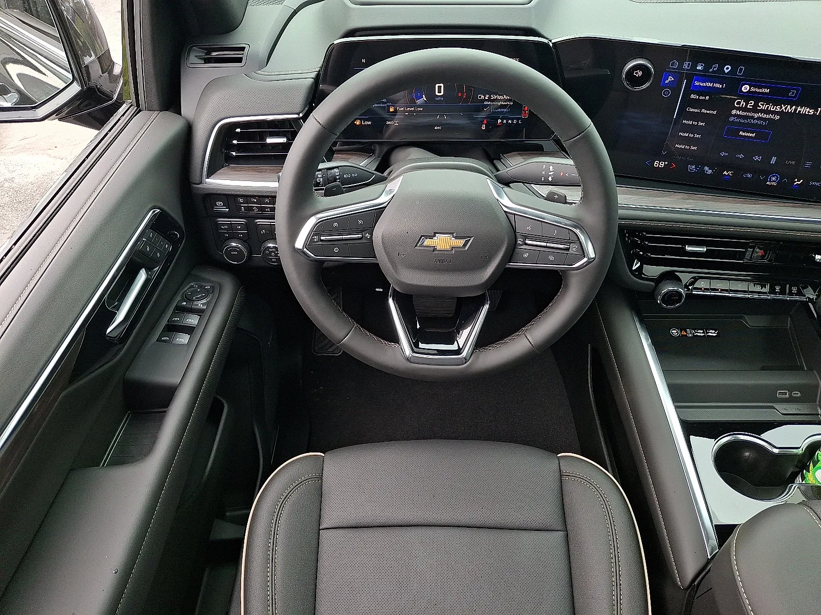 2026 Chevrolet Tahoe Premier - Photo 11