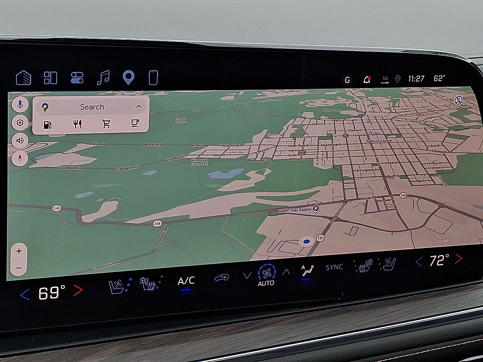 2026 Chevrolet Tahoe Premier - Photo 18