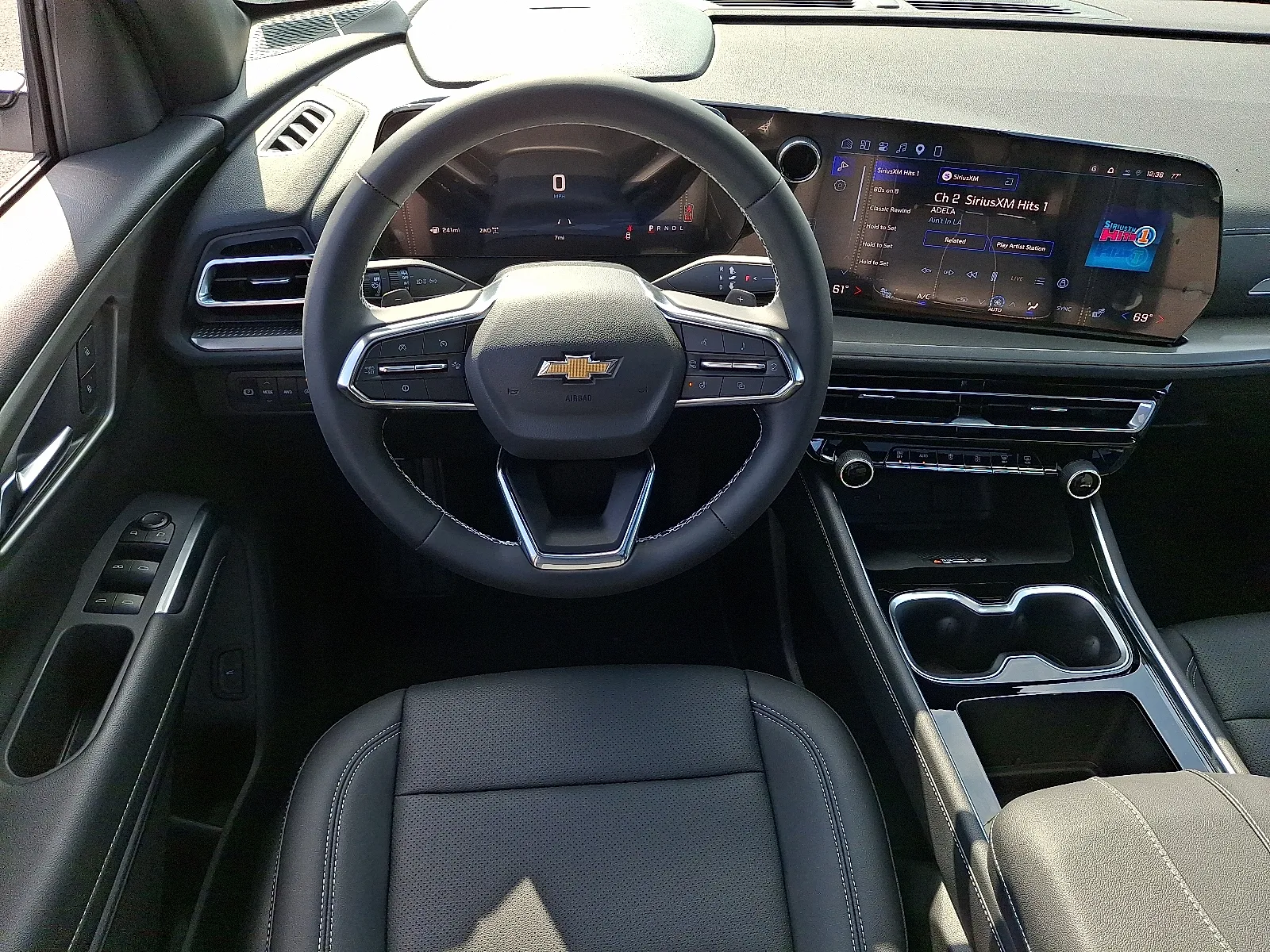 2027 Chevrolet Traverse LT - Photo 9