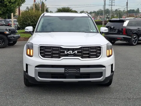 More photos of 2025 Kia Telluride S at Brown Daub Chevrolet of Nazareth, PA