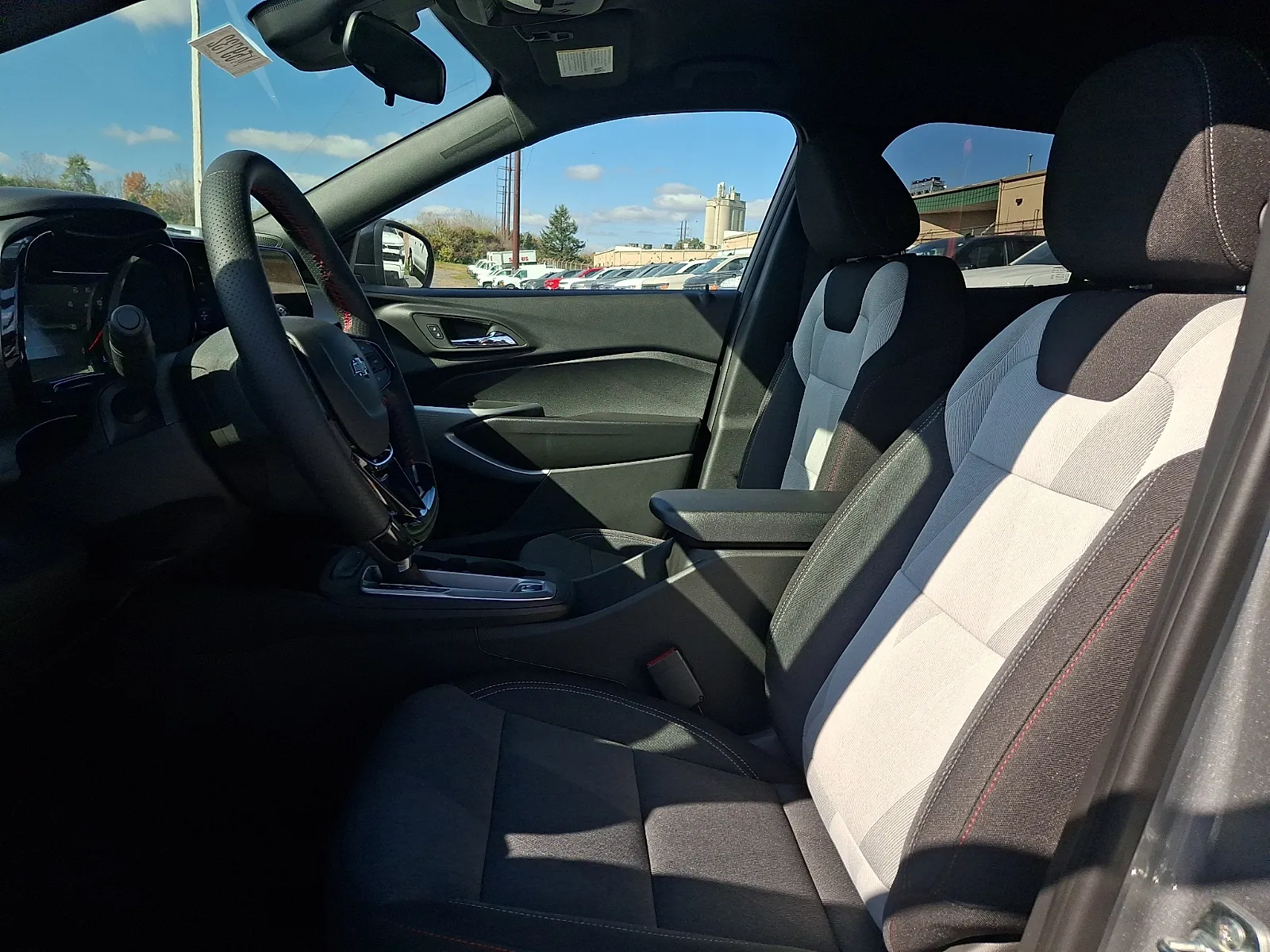 2026 Chevrolet Trax RS - Photo 12
