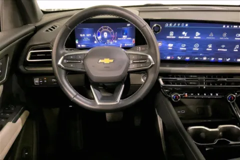 More photos of 2025 Chevrolet Traverse FWD LT at Cable Dahmer Kia of Lawrence, KS