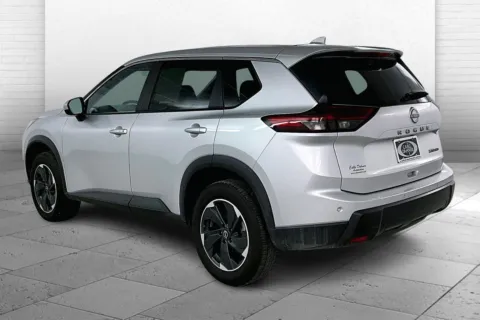 More photos of 2024 Nissan Rogue SV at Cable Dahmer Kia of Lawrence, KS