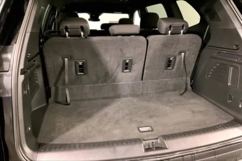 More photos of 2025 GMC Acadia FWD Elevation at Cable Dahmer Kia of Lawrence, KS