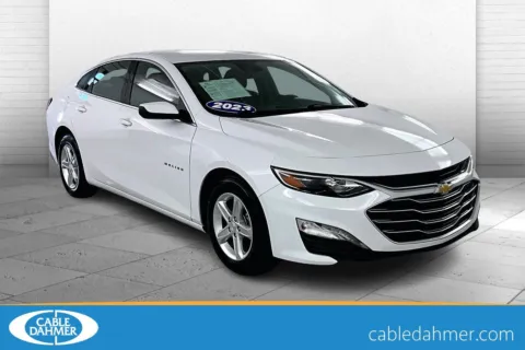White 2023 Chevrolet Malibu LT for sale in Lawrence, KS