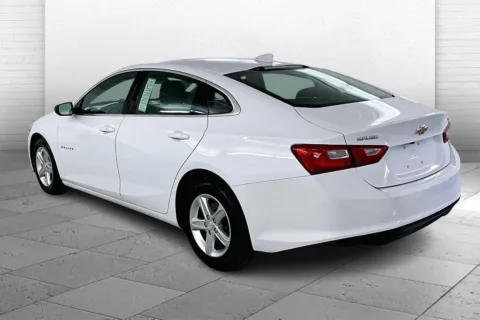 More photos of 2023 Chevrolet Malibu LT at Cable Dahmer Kia of Lawrence, KS