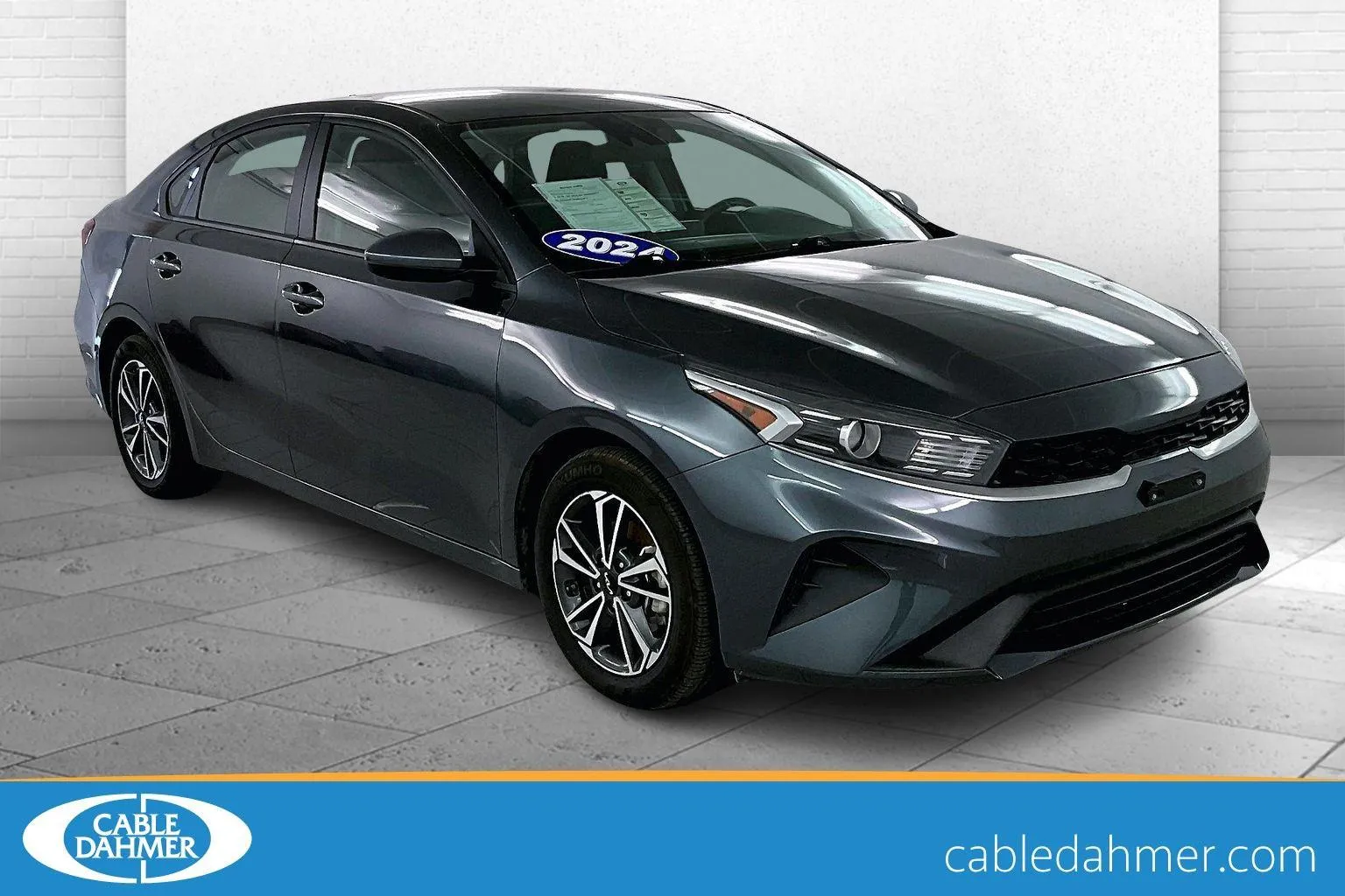 Used 2024 Kia Forte LXS with VIN 3KPF24AD6RE808757 for sale in Kansas City