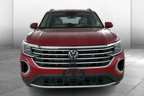 Photos of 2024 Volkswagen Atlas 2.0T SE w/Technology for sale in Lawrence, KS at Cable Dahmer Kia of Lawrence