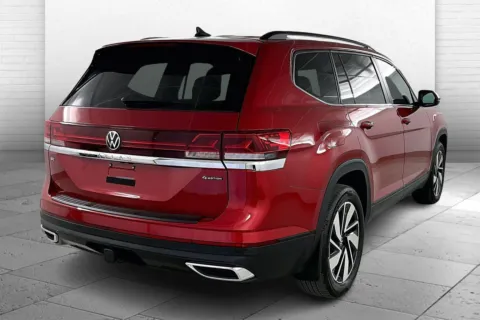 More photos of 2024 Volkswagen Atlas 2.0T SE w/Technology at Cable Dahmer Kia of Lawrence, KS