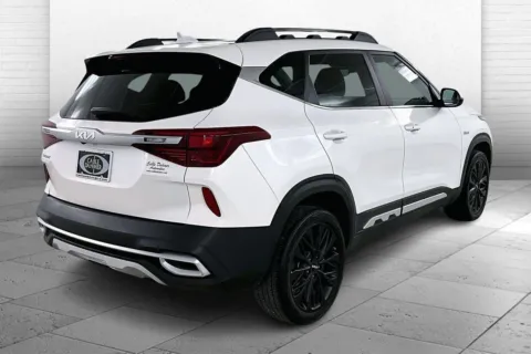 More photos of 2022 Kia Seltos Nightfall at Cable Dahmer Kia of Lawrence, KS