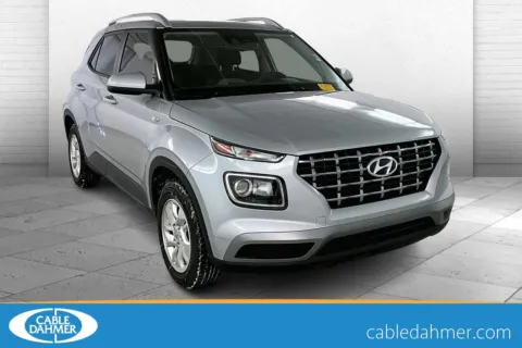 Silver 2020 Hyundai Venue SEL for sale in Lawrence, KS