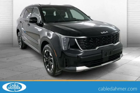 Black 2024 Kia Sorento S for sale in Lawrence, KS