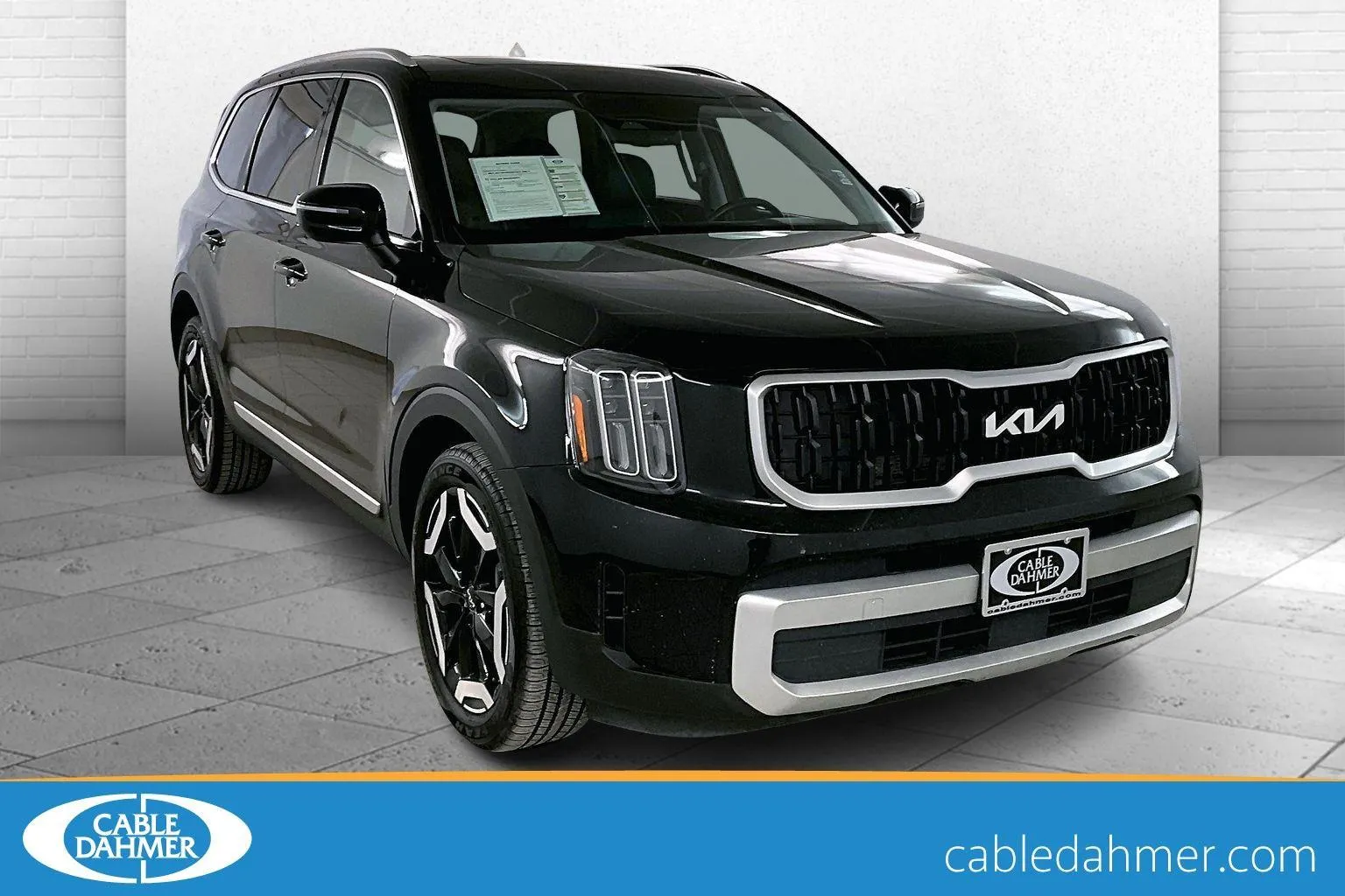 Black 2024 Kia Telluride EX for sale in Lawrence, KS