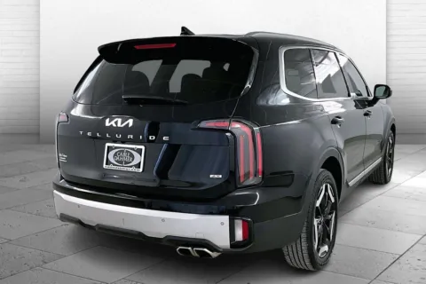 More photos of 2024 Kia Telluride EX at Cable Dahmer Kia of Lawrence, KS