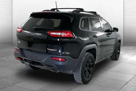 More photos of 2017 Jeep Cherokee Trailhawk L Plus at Cable Dahmer Kia of Lawrence, KS