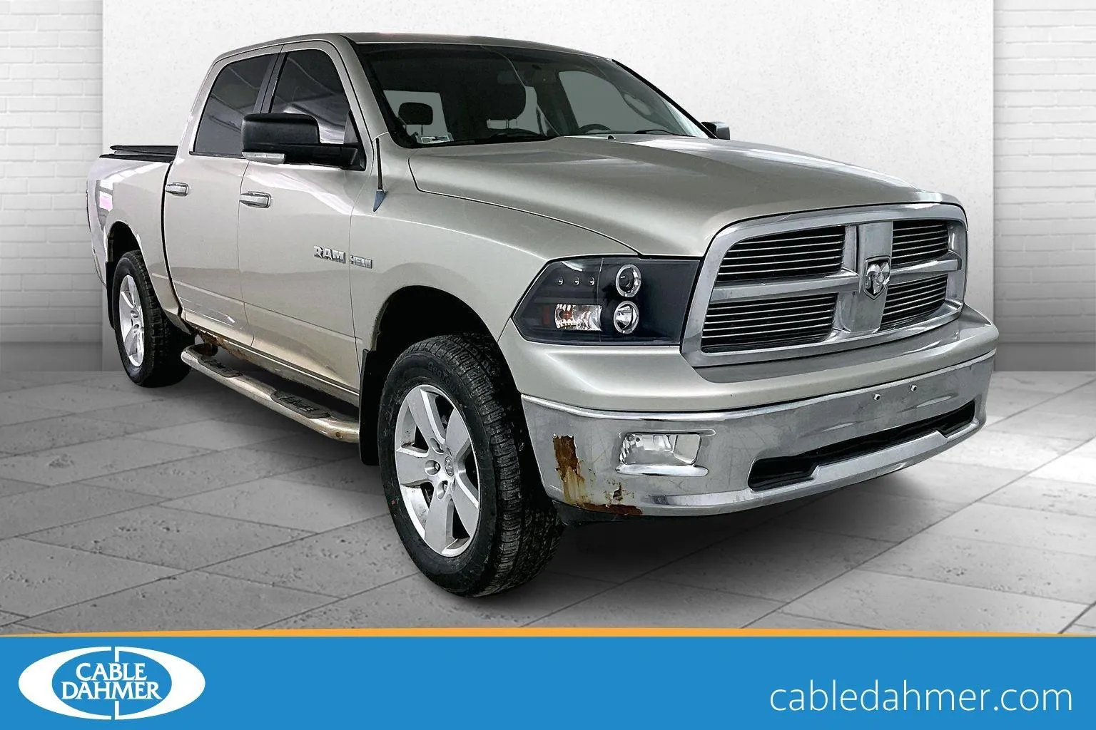 Used 2009 Dodge Ram 1500 Pickup SLT with VIN 1D3HV13T49J528168 for sale in Kansas City