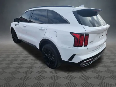 More photos of 2022 Kia Sorento SX at McCloskey Imports & 4x4s (Licensed as McCloskey Isuzu), CO