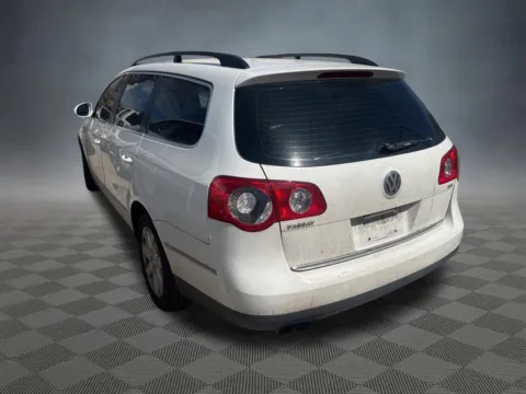 More photos of 2007 Volkswagen Passat 2.0T at McCloskey Imports & 4x4s (Licensed as McCloskey Isuzu), CO