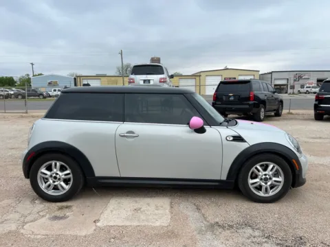 More photos of 2012 MINI COOPER HARDTOP BASE at AG Autoplex, TX