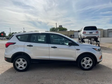 More photos of 2019 FORD ESCAPE S at AG Autoplex, TX