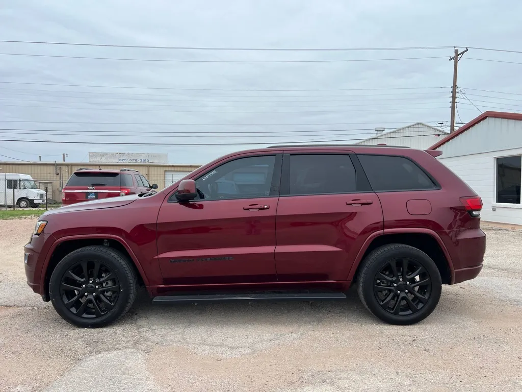 2020 Jeep Grand Cherokee Altitude's photo