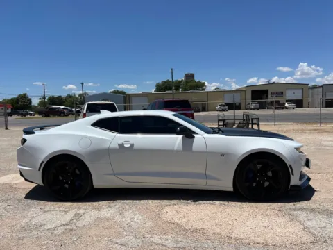 More photos of 2020 CHEVROLET CAMARO SS at AG Autoplex, TX