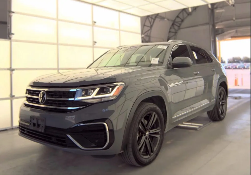 2022 Volkswagen Atlas Cross Sport 3.6L V6 SEL R-Line 4MOTION's photo