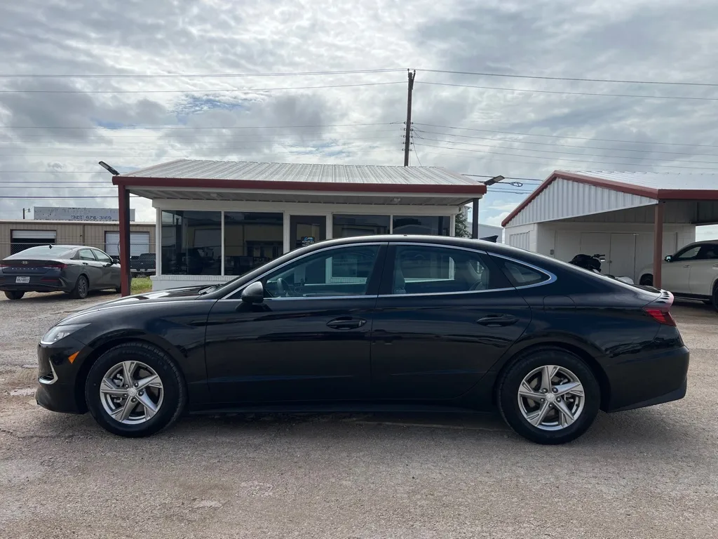 Black 2021 HYUNDAI SONATA SE for sale in Abilene, TX