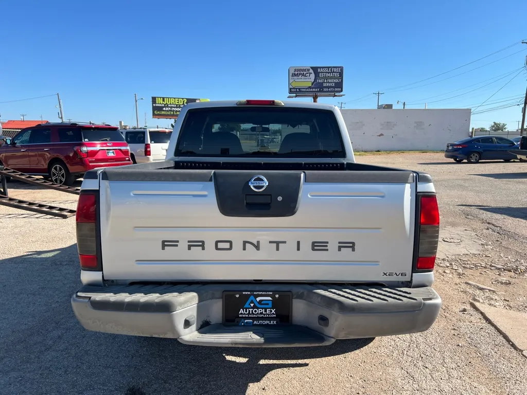 2004 Nissan Frontier XE - Photo 7
