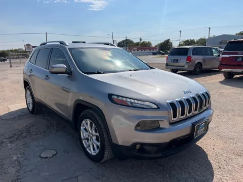 More photos of 2016 JEEP CHEROKEE LATITUDE at AG Autoplex, TX