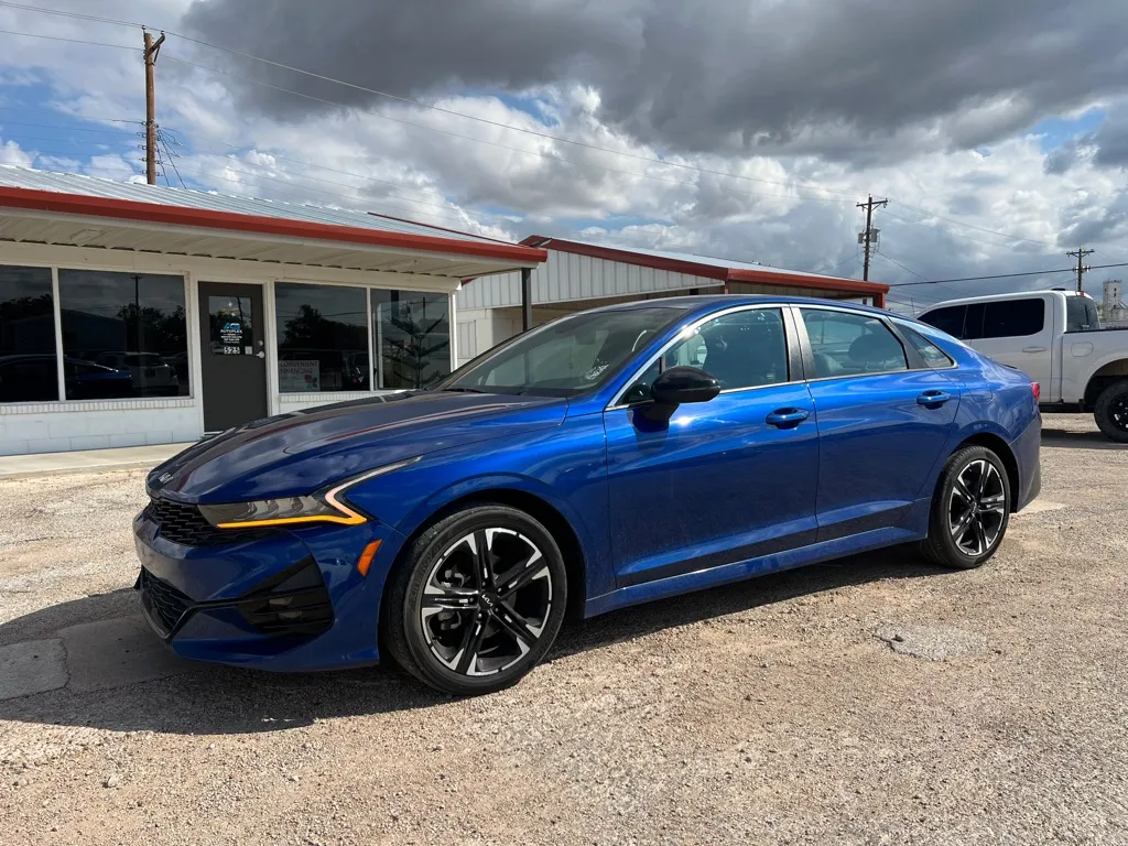 2022 Kia K5 GT-Line