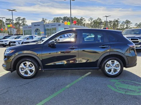More photos of 2024 Honda HR-V LX at ALM CDJR Macon, GA