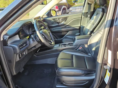 More photos of 2023 Lincoln Corsair Standard at ALM CDJR Macon, GA